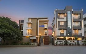 Fabhotel Grand Olive
